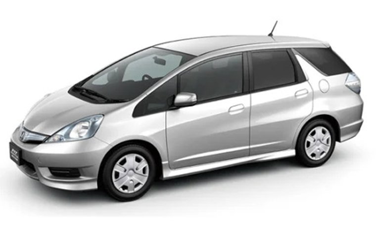Honda Fit Shuttle (Compact MPV) Without Driver